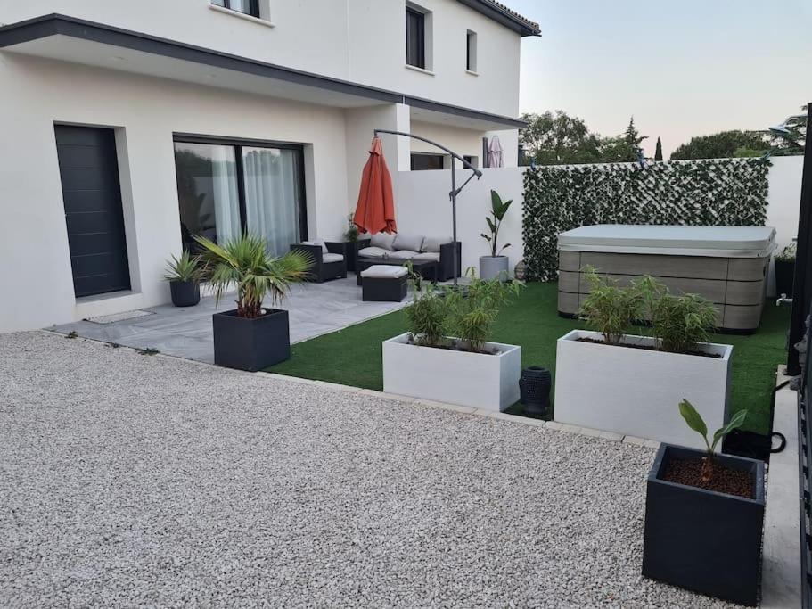 Magnifique Villa Avec Jacuzzi En Option Villeneuve-lès-Maguelonne Eksteriør bilde